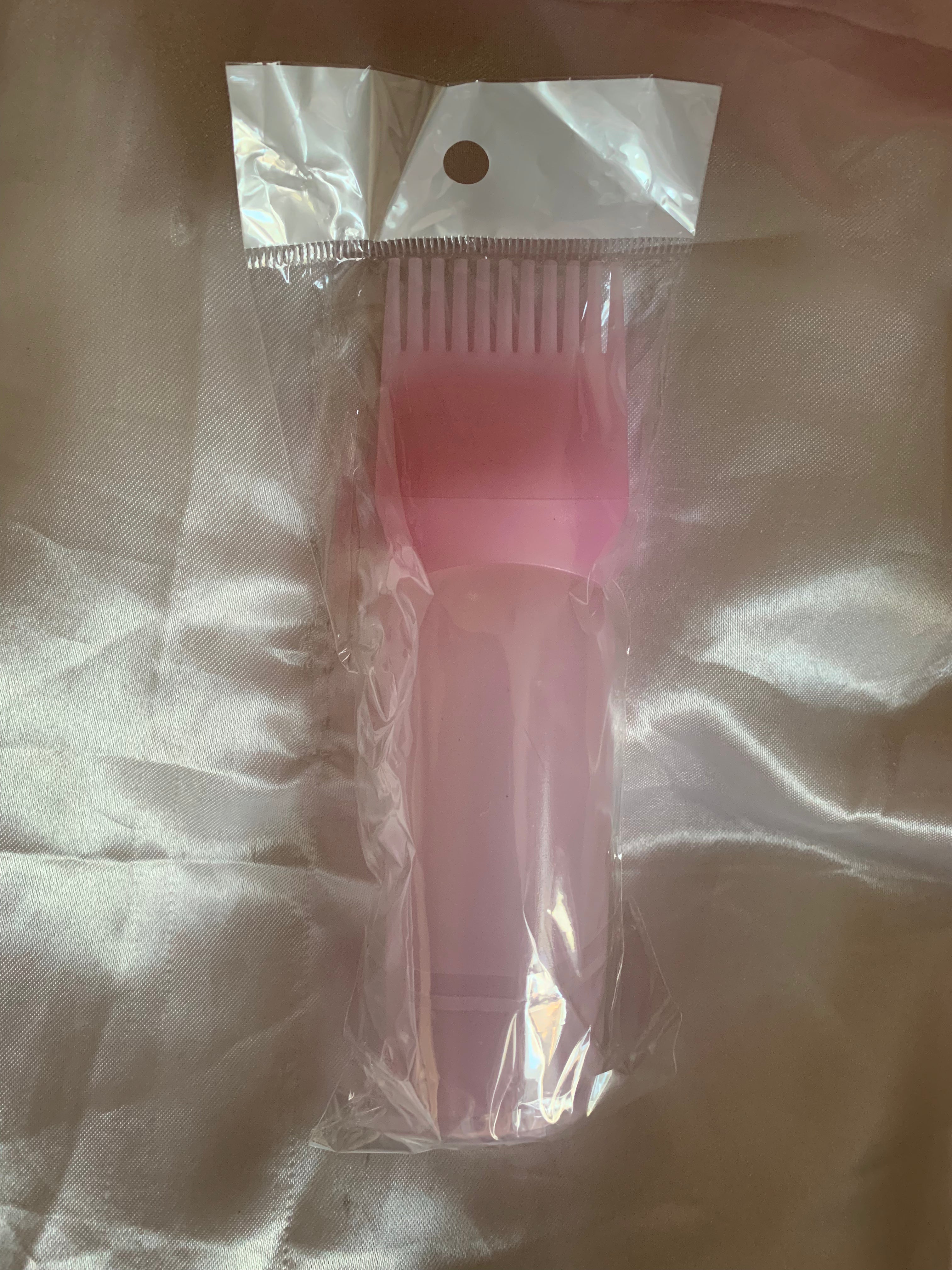 Bouteille applicateur  en plastique de l’huile et teinture