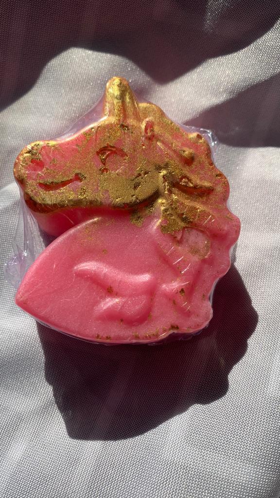 Savon tête de licorne au fruit de dragon