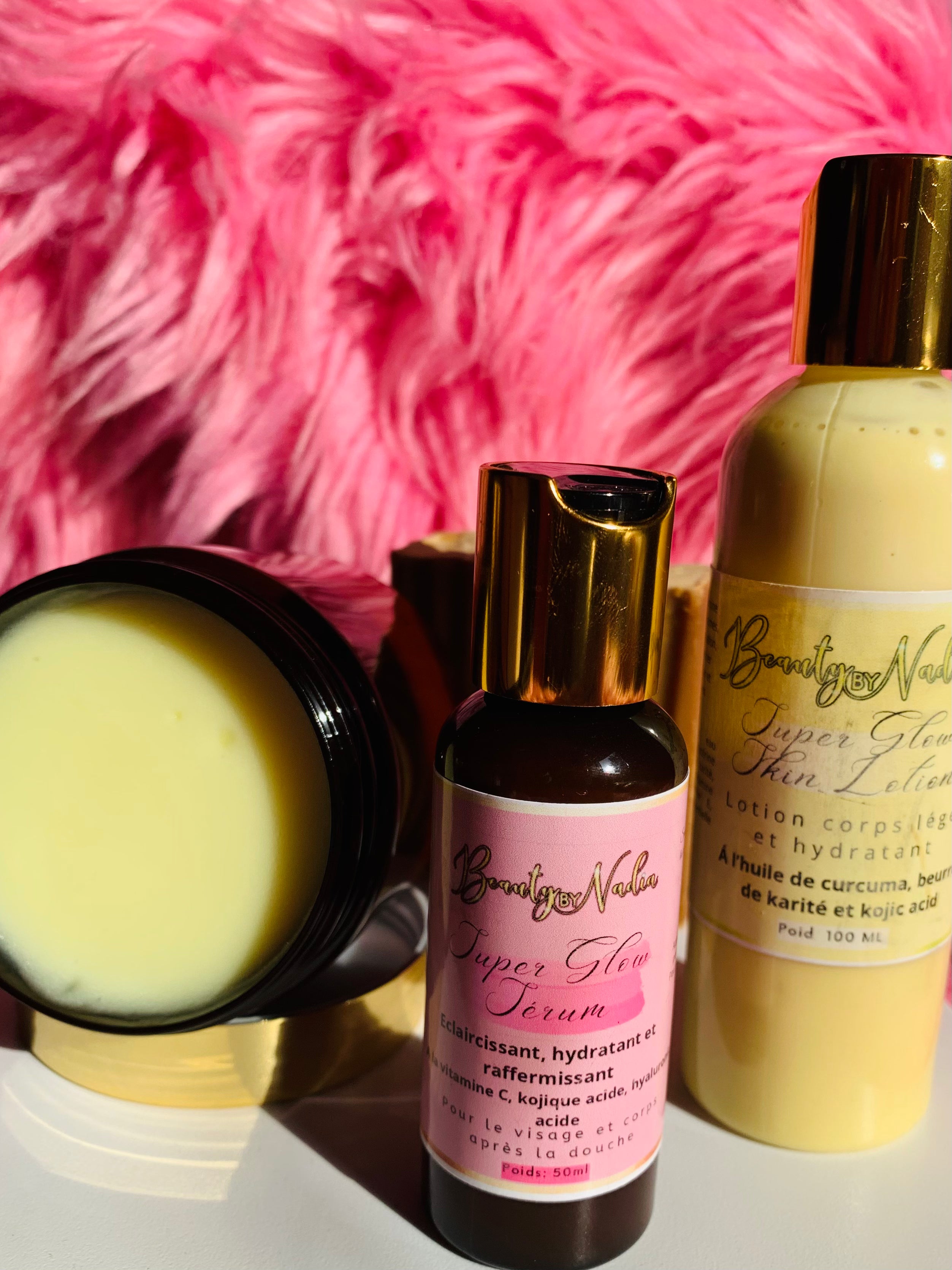 Gamme anti taches à l’huile de curcuma, vitamine C et kojic acid