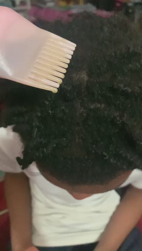 Charger la vidéo : Huile capillaire ayurvedique pousse 🌱 des cheveux