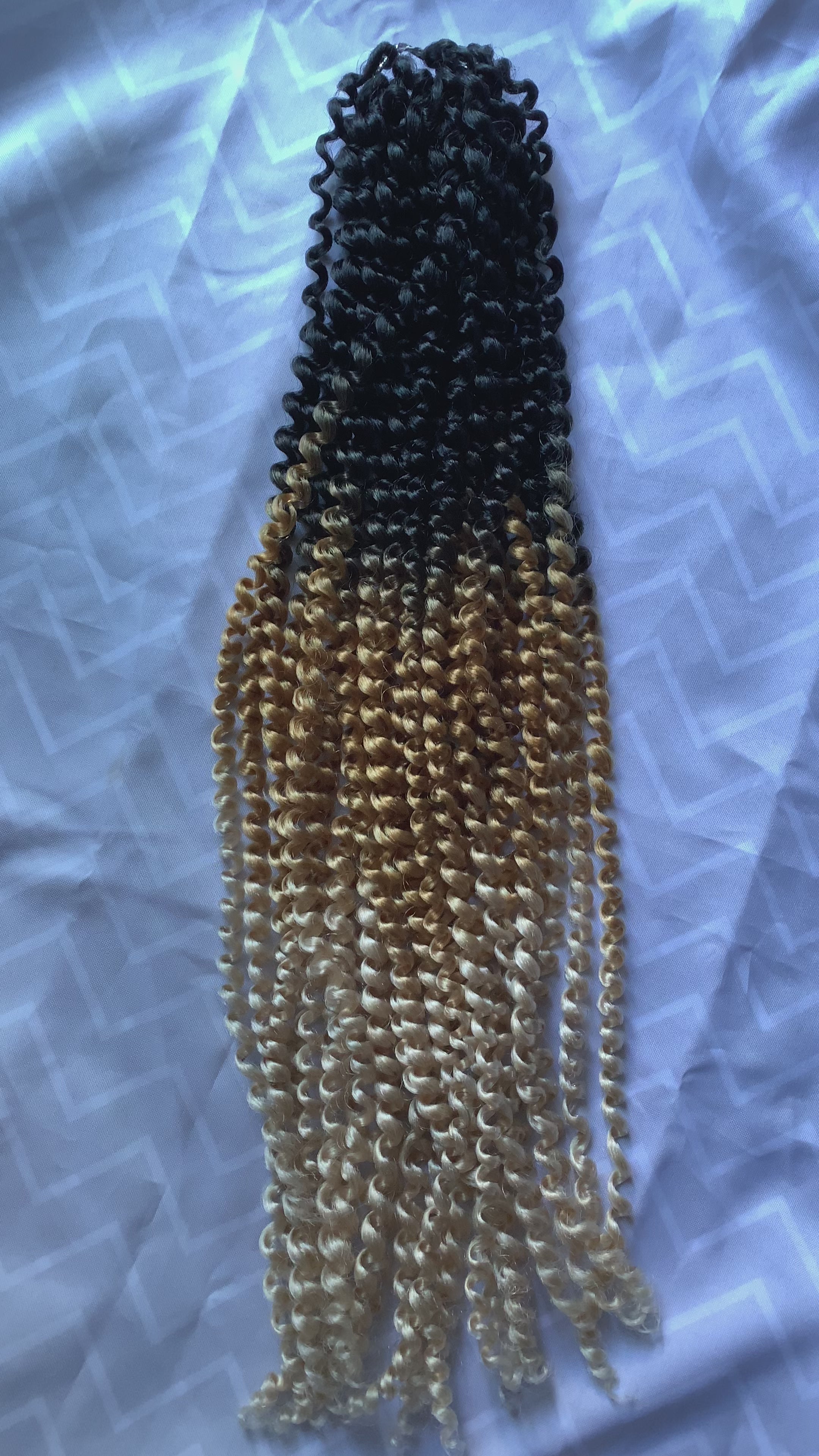 Charger la vidéo : Passion Twists/Meches a crochets