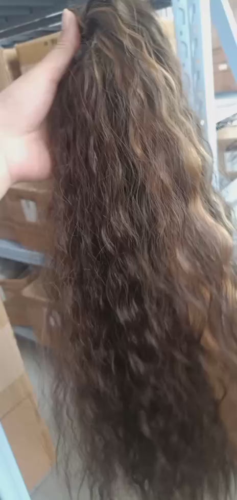 Charger la vidéo : Postiche excellente qualité