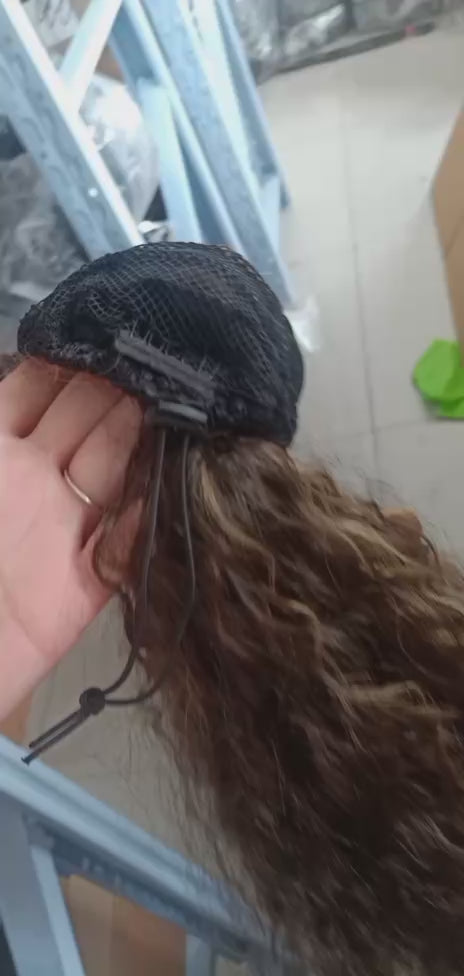 Charger la vidéo : Postiche excellente qualité