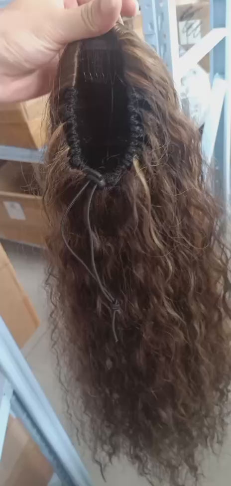 Charger la vidéo : Postiche excellente qualité