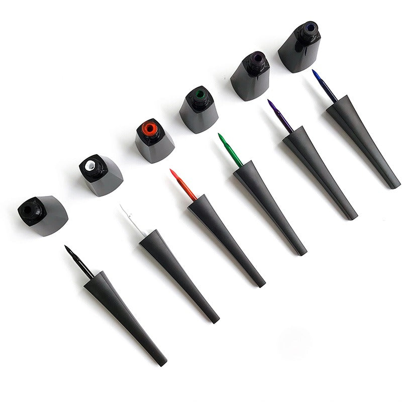 👁Eyeliner feutre  et eyeliner liquide waterproof