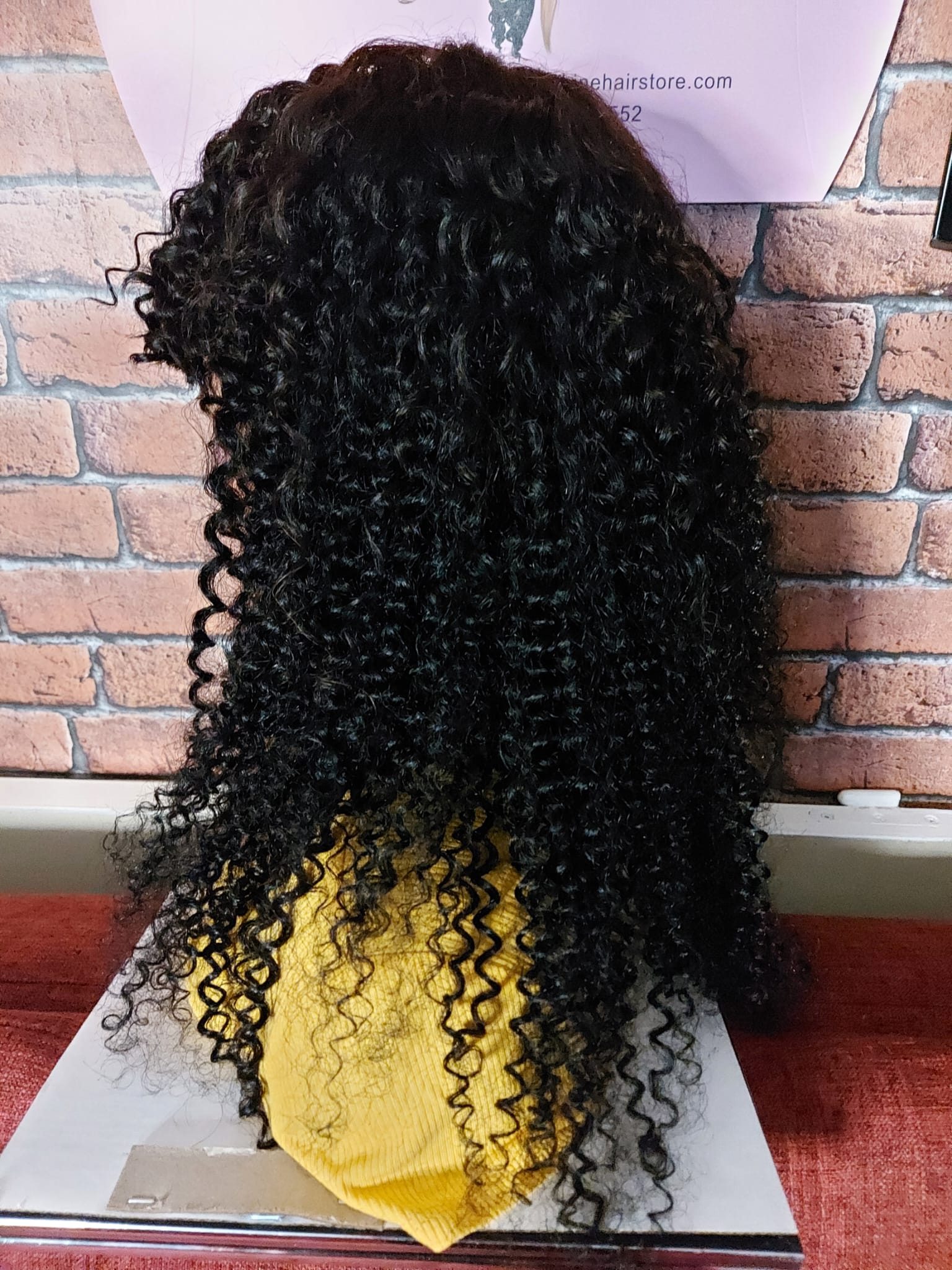 Perruque bouclé 22pouces